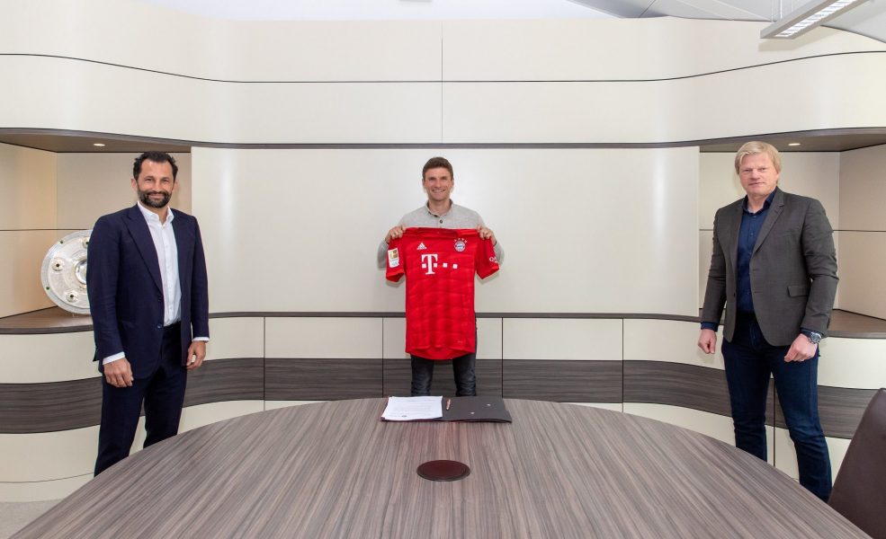 Бавария подтвердила продление контракта с Мюллером
