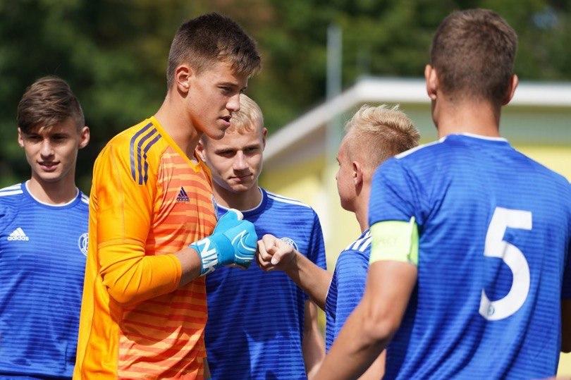 Манчестер Юнайтед подписал 16-летнего чешского вратаря